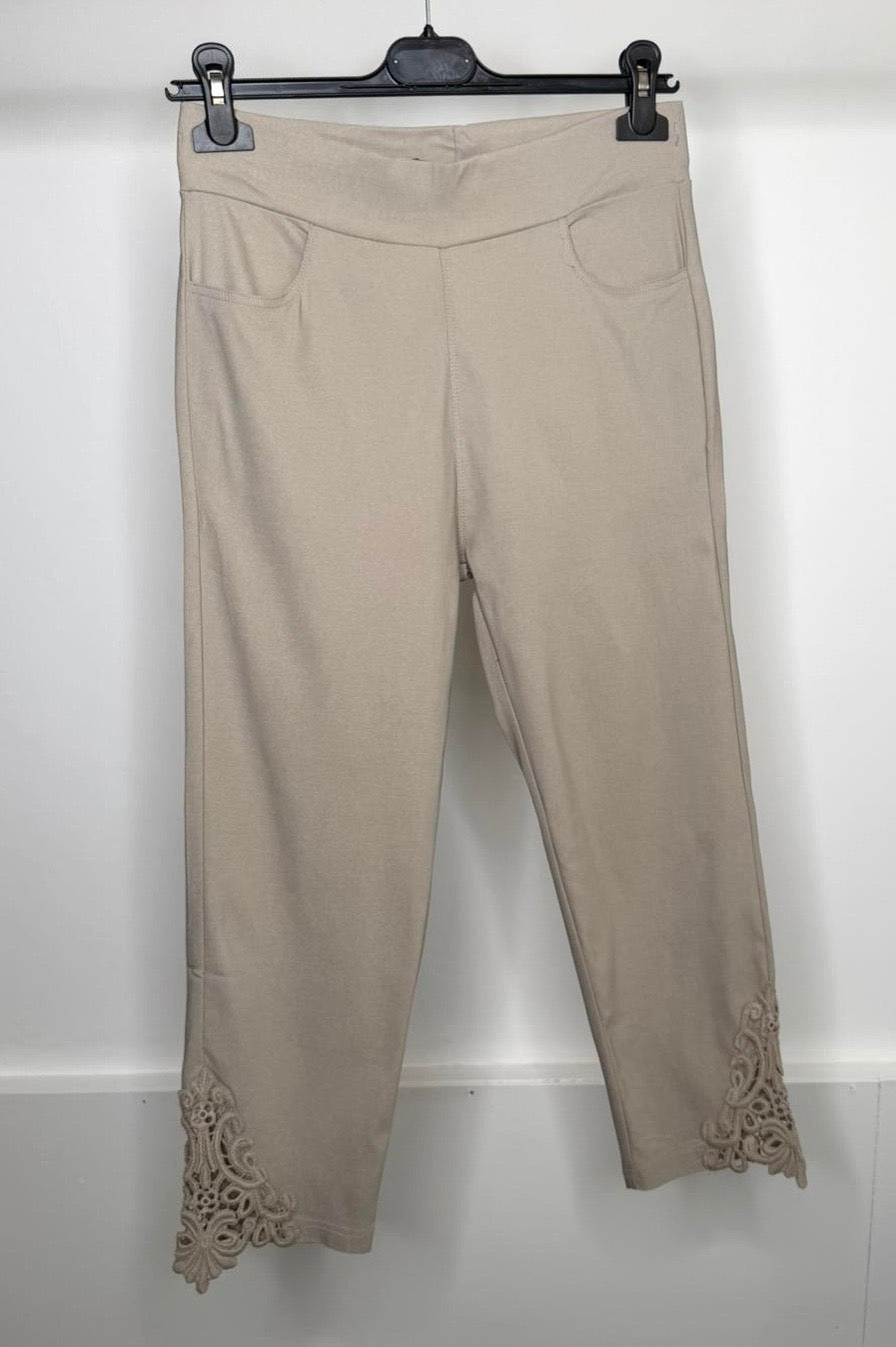 Stretchy Elasticated Waist Capri Pants With Crochet Ankle Detail - BEIGE