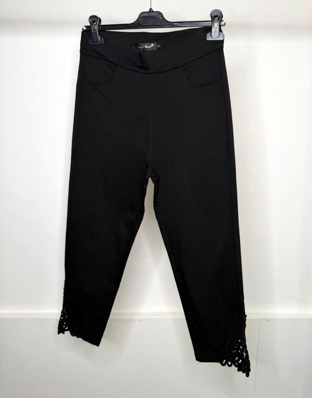Stretchy Elasticated Waist Capri Pants With Crochet Ankle Detail - BLACK