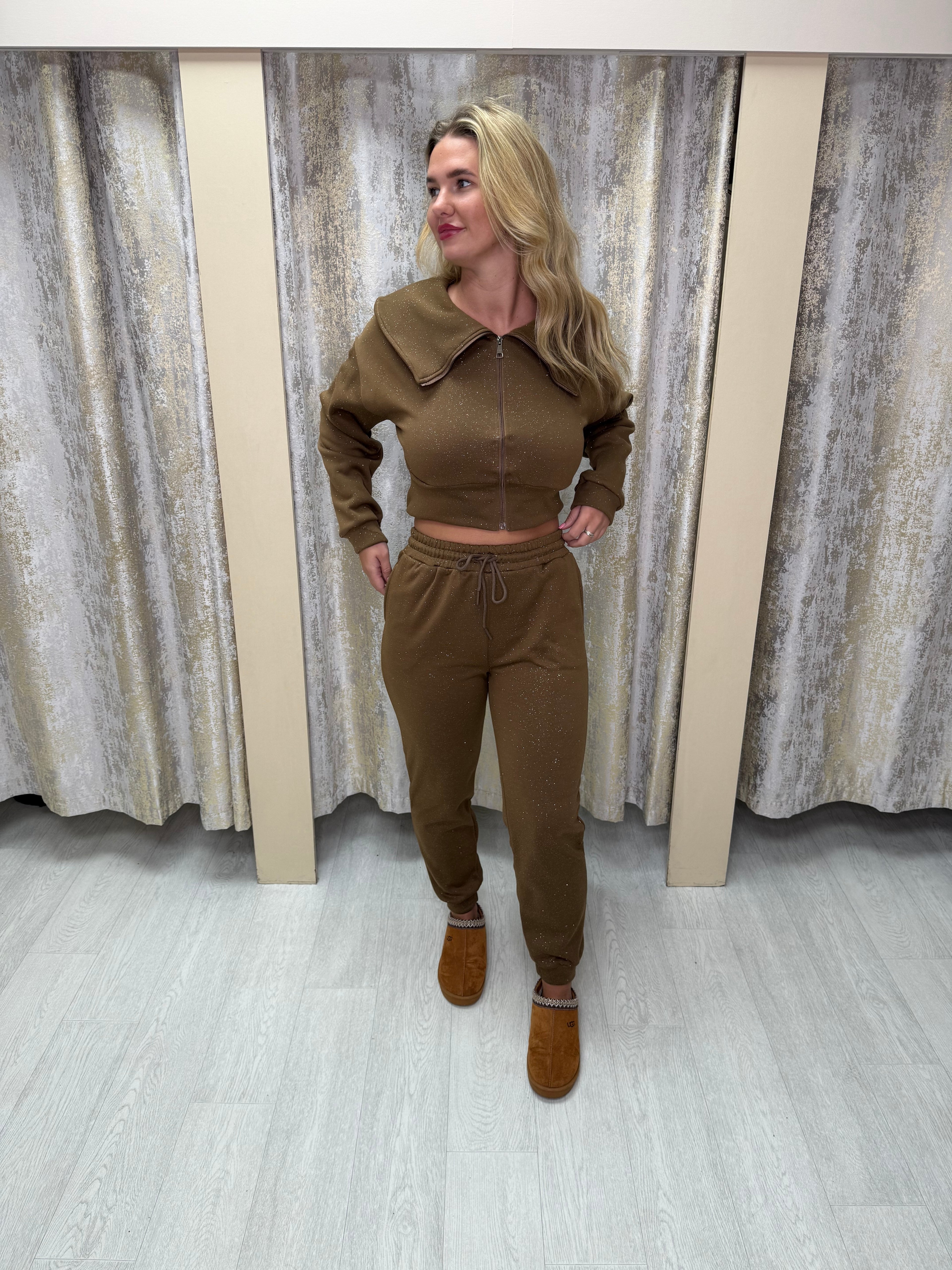 Cinched Waist & Oversized Collar Fine Glitter Cuffed Tracksuit - Caramel