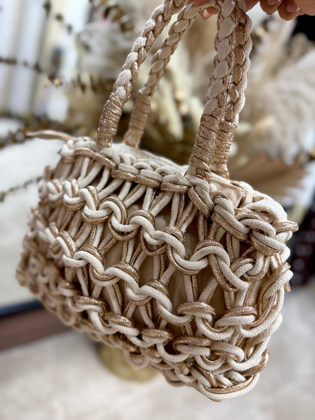 Chunky Yarn Knit Bag - Beige & Gold