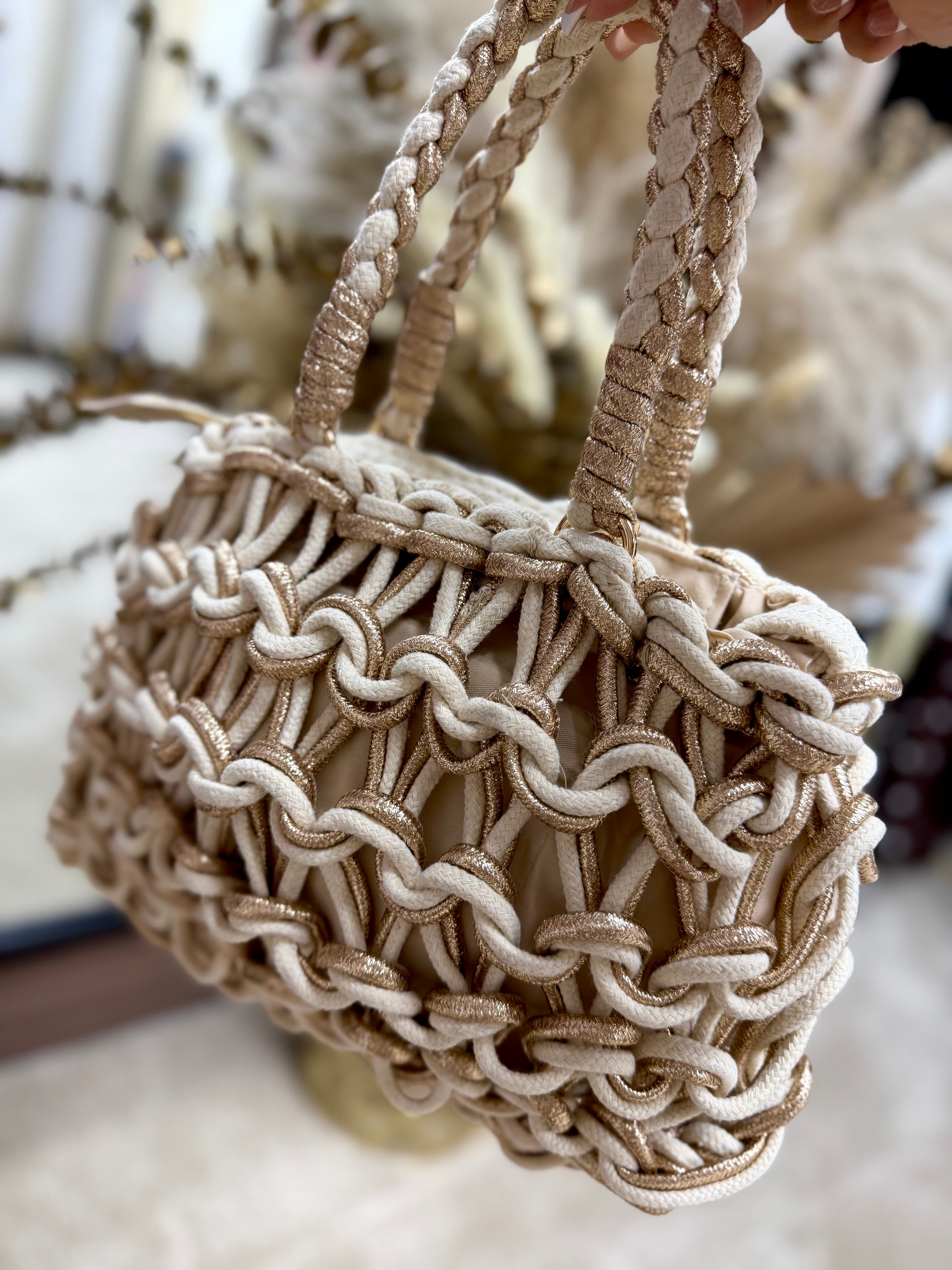 Chunky Yarn Knit Bag - Beige & Gold