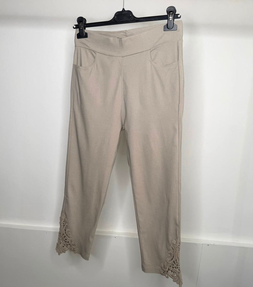 Stretchy Elasticated Waist Capri Pants With Crochet Ankle Detail - BEIGE
