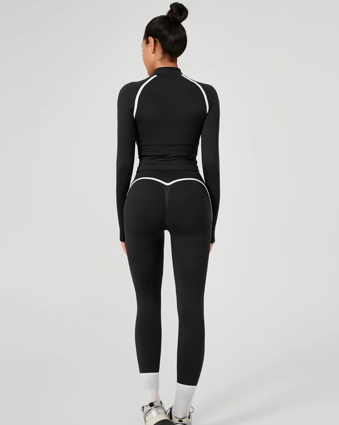 Body Sculpting White Detail Gym Set - Black