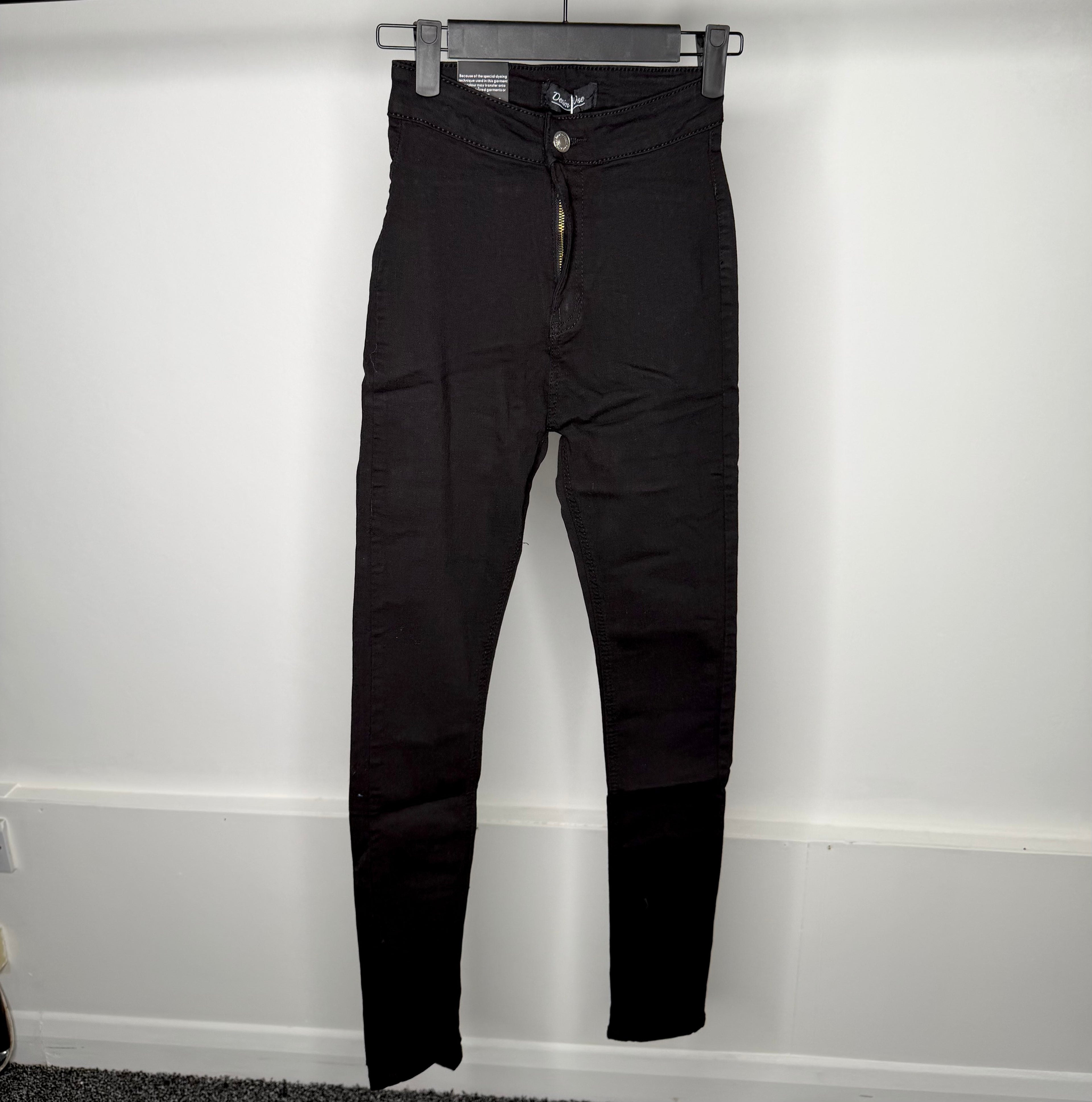 Skinny Fit High Waisted Stretchy Jeans - Black