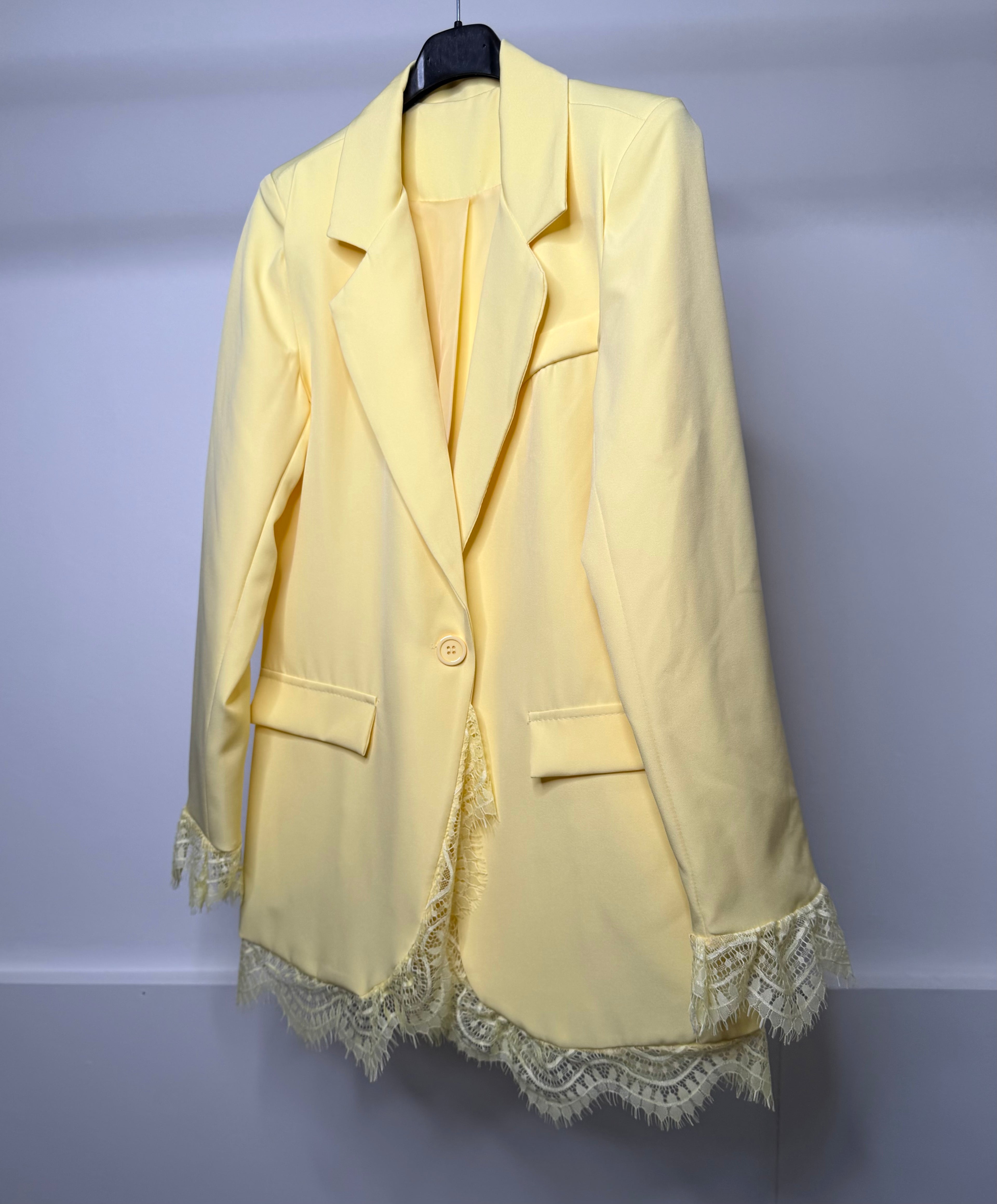 LUXE Waist Cinching Blazer With Lace Detail