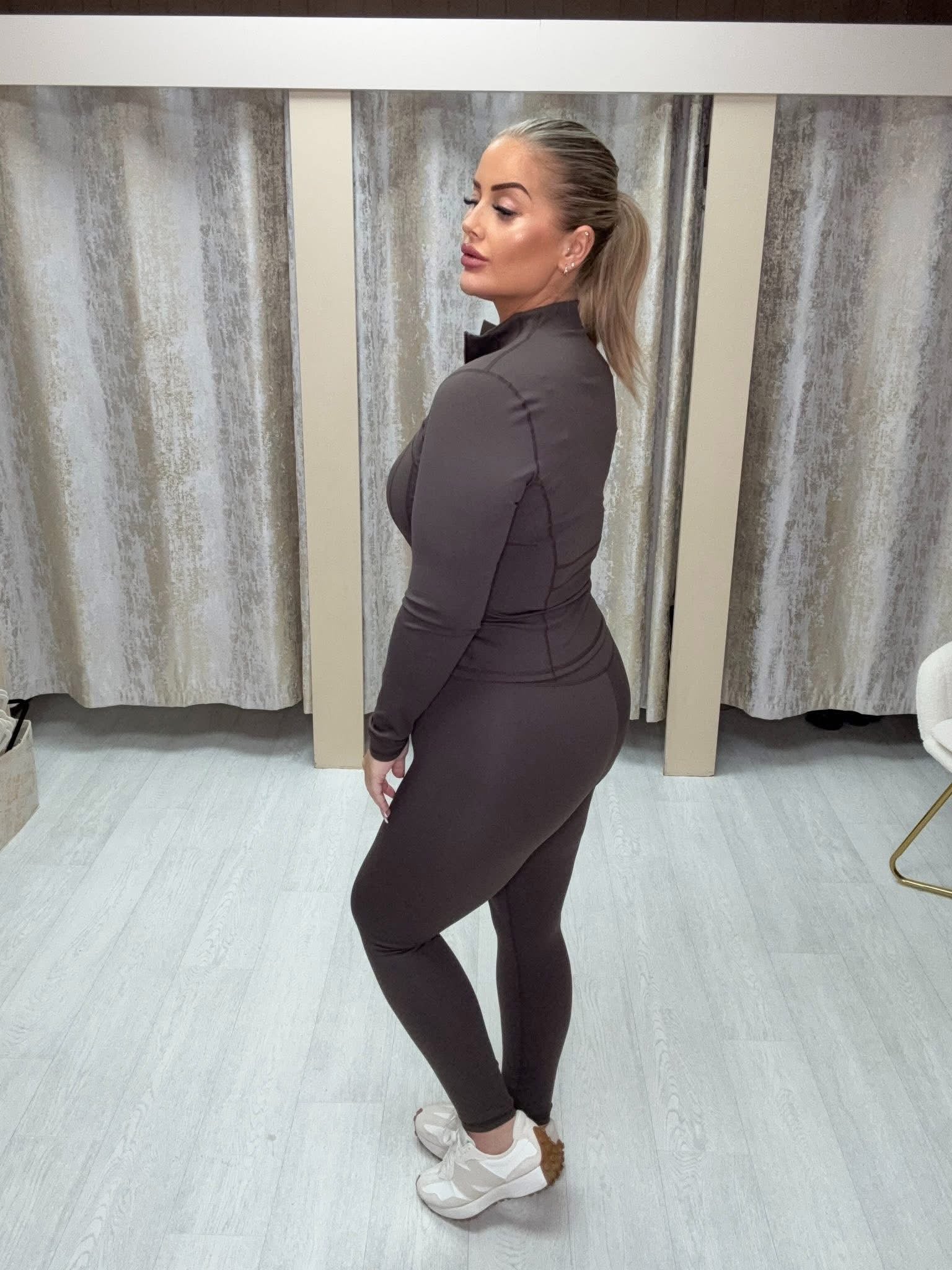 Body Contouring Gym Set - Chocolate Brown