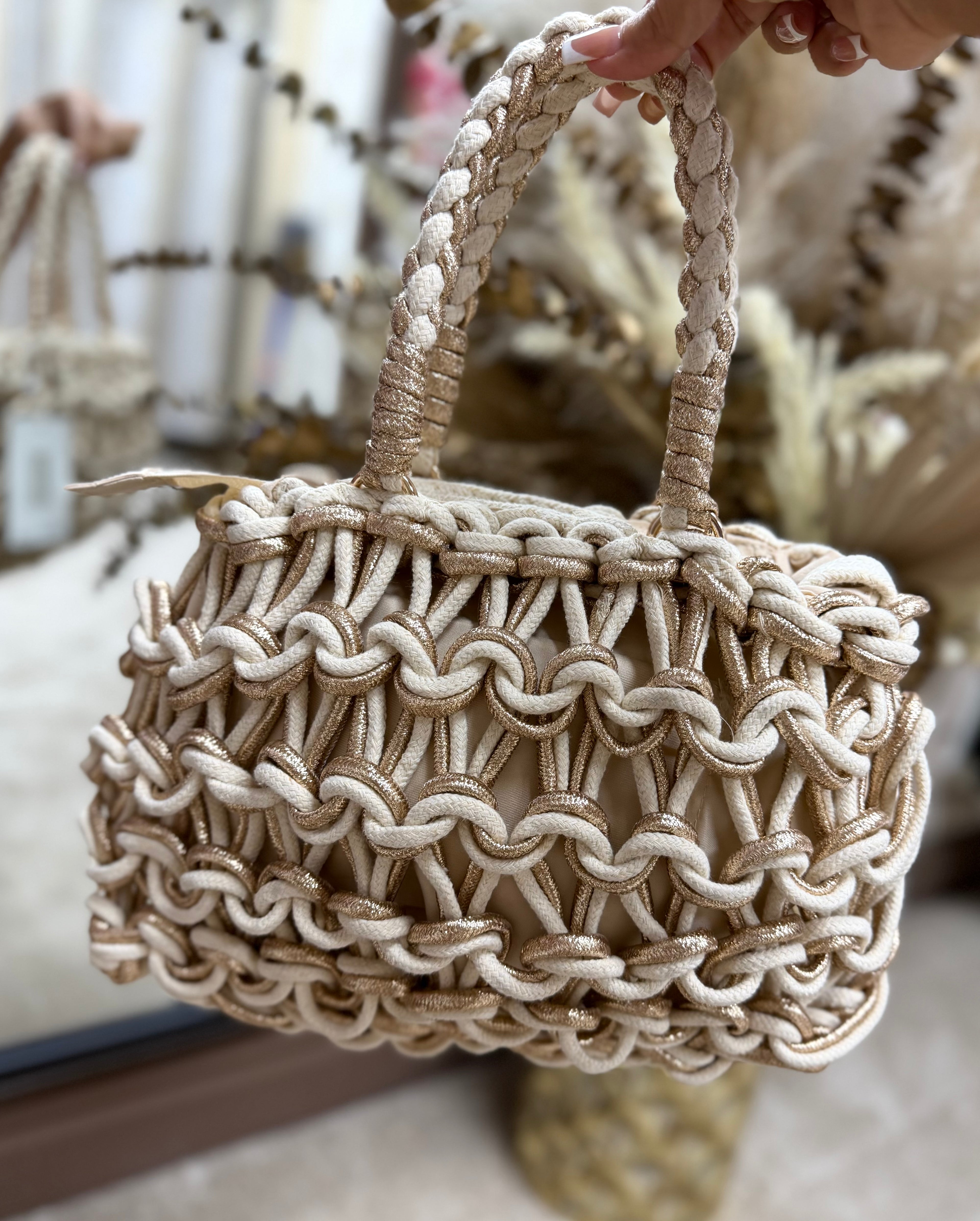 Chunky Yarn Knit Bag - Beige & Gold
