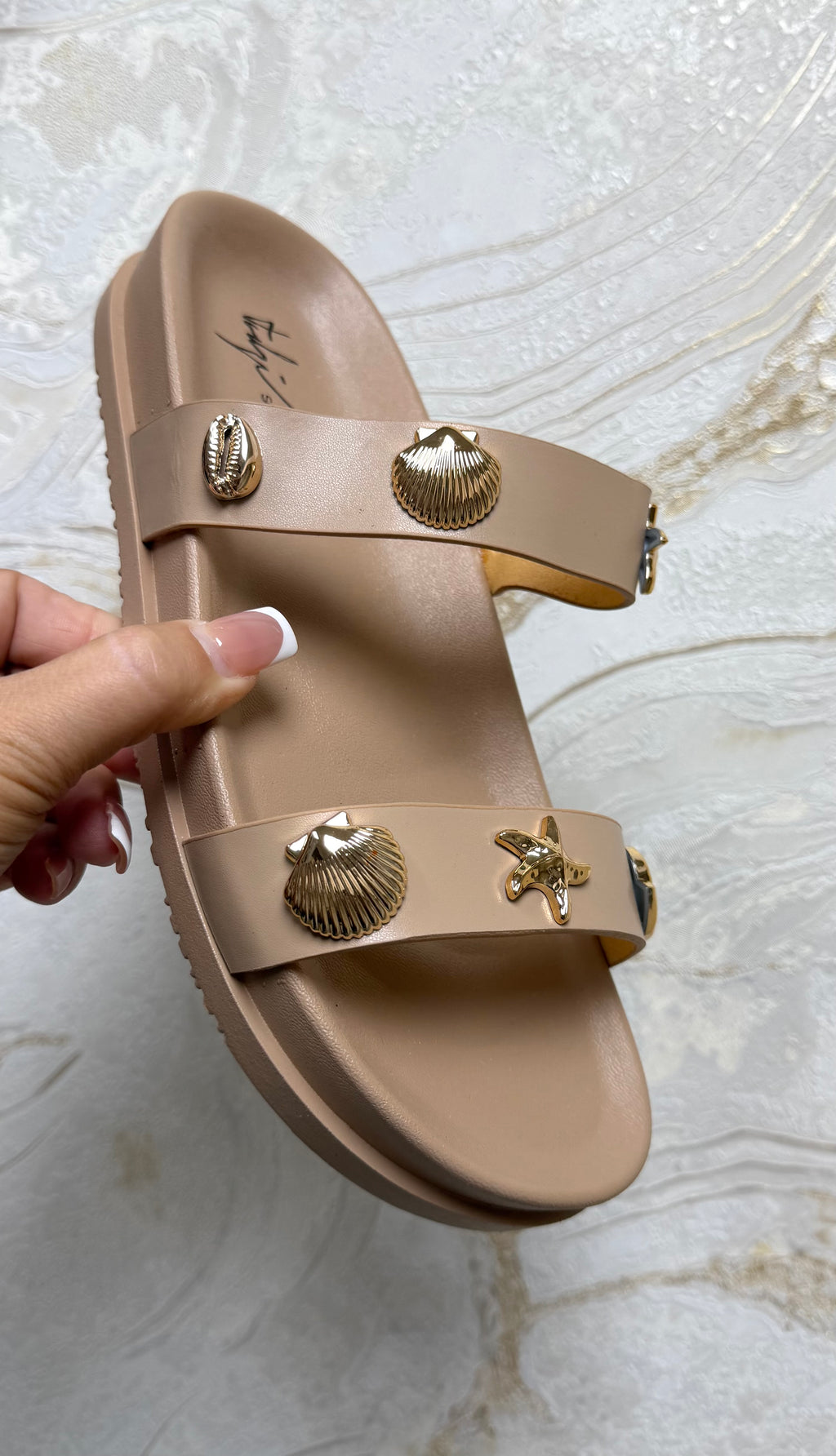 Seashell & Starfish Gold Detail Sliders - Nude