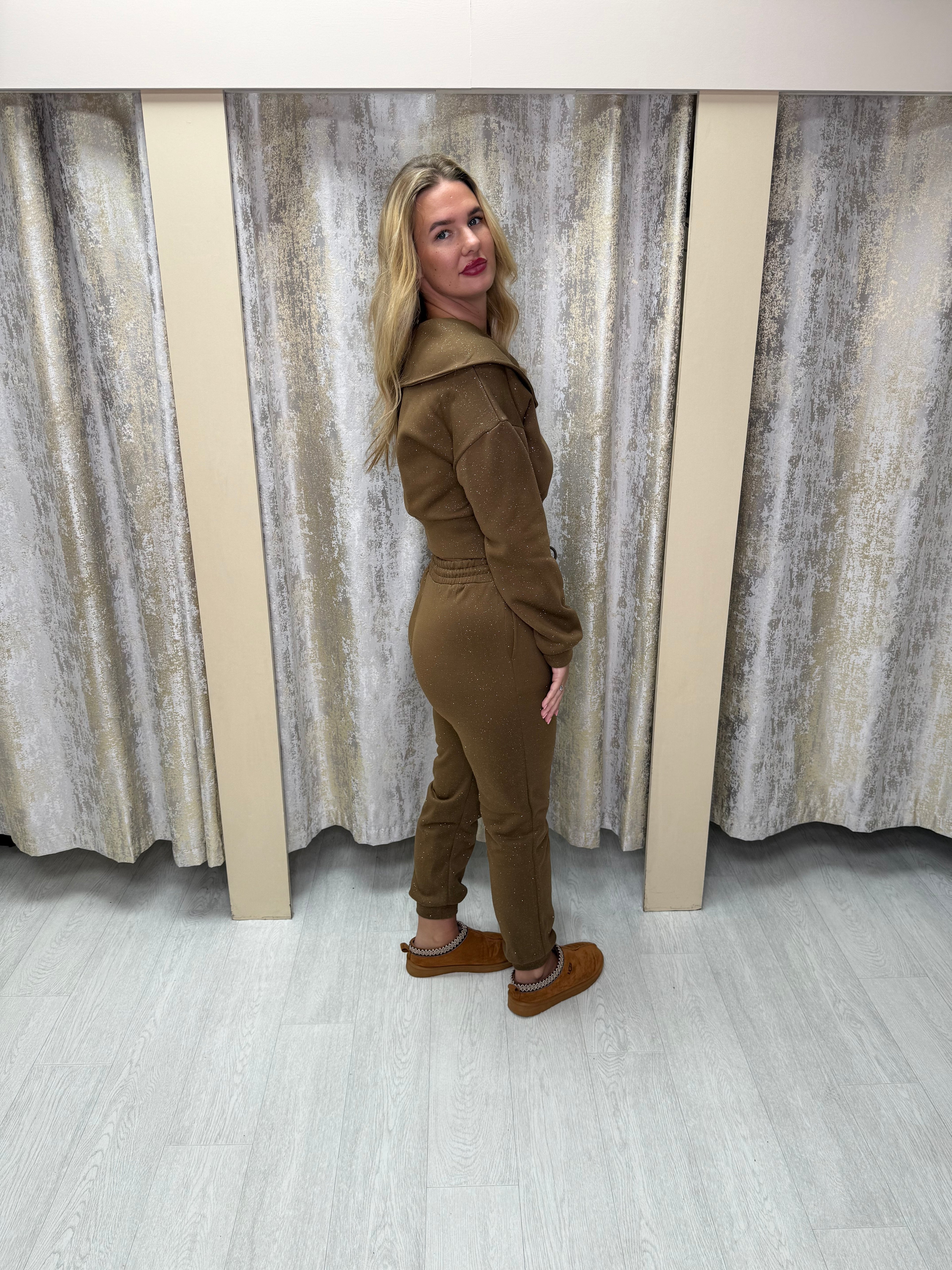 Cinched Waist & Oversized Collar Fine Glitter Cuffed Tracksuit - Caramel