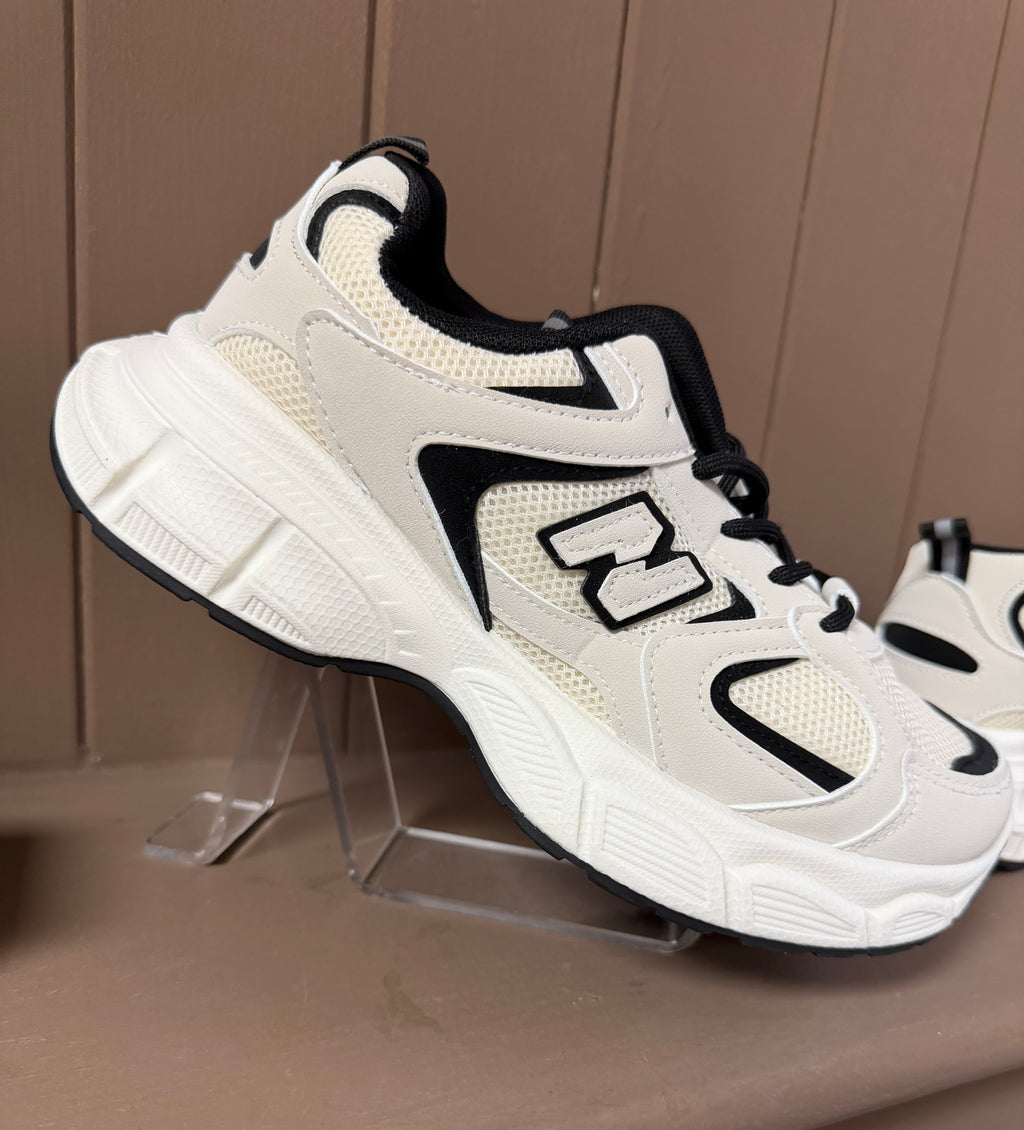 Chunky NB Inspired Trainers - Beige & Black