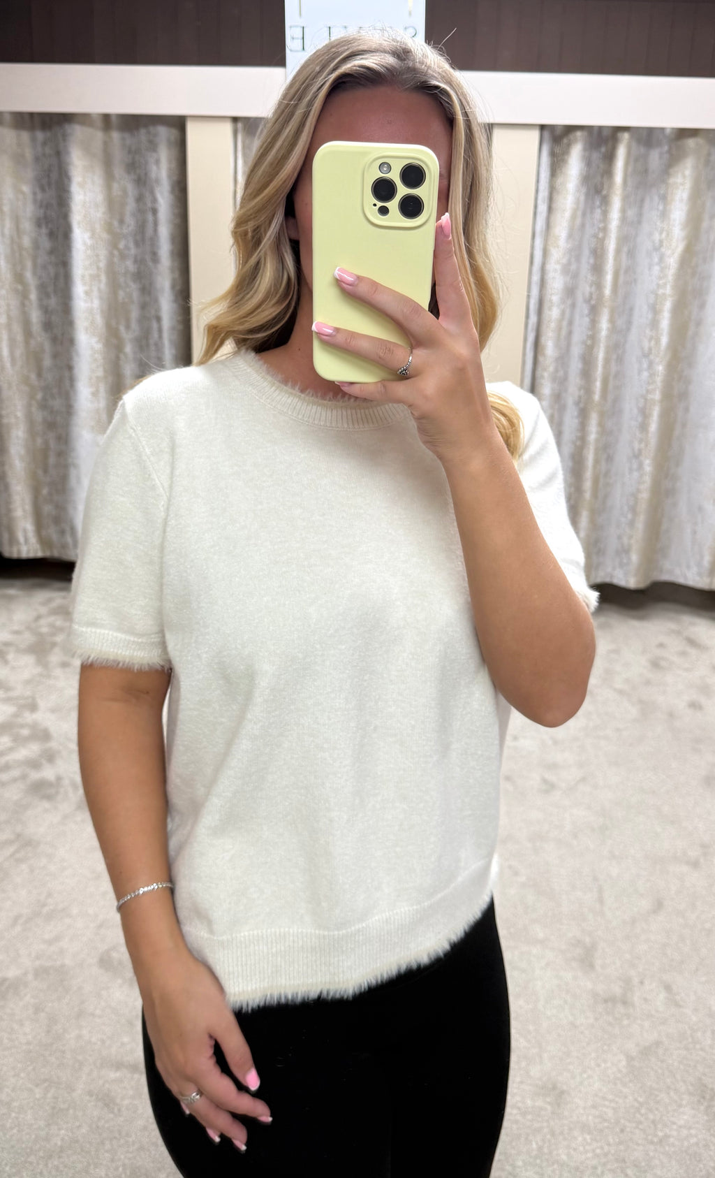 Fluffy Trim Short Sleeve Sweatshirt