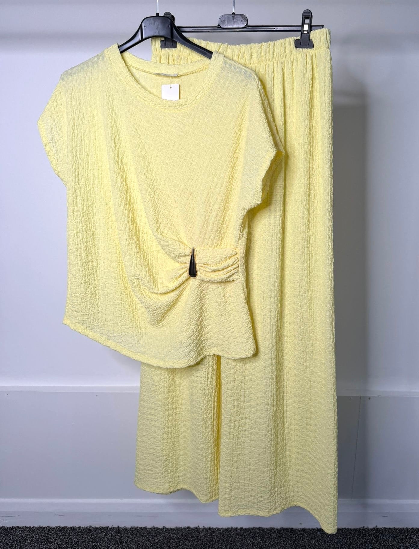 Gold Buckle Ruched Detail Popcorn Texture Co Ord