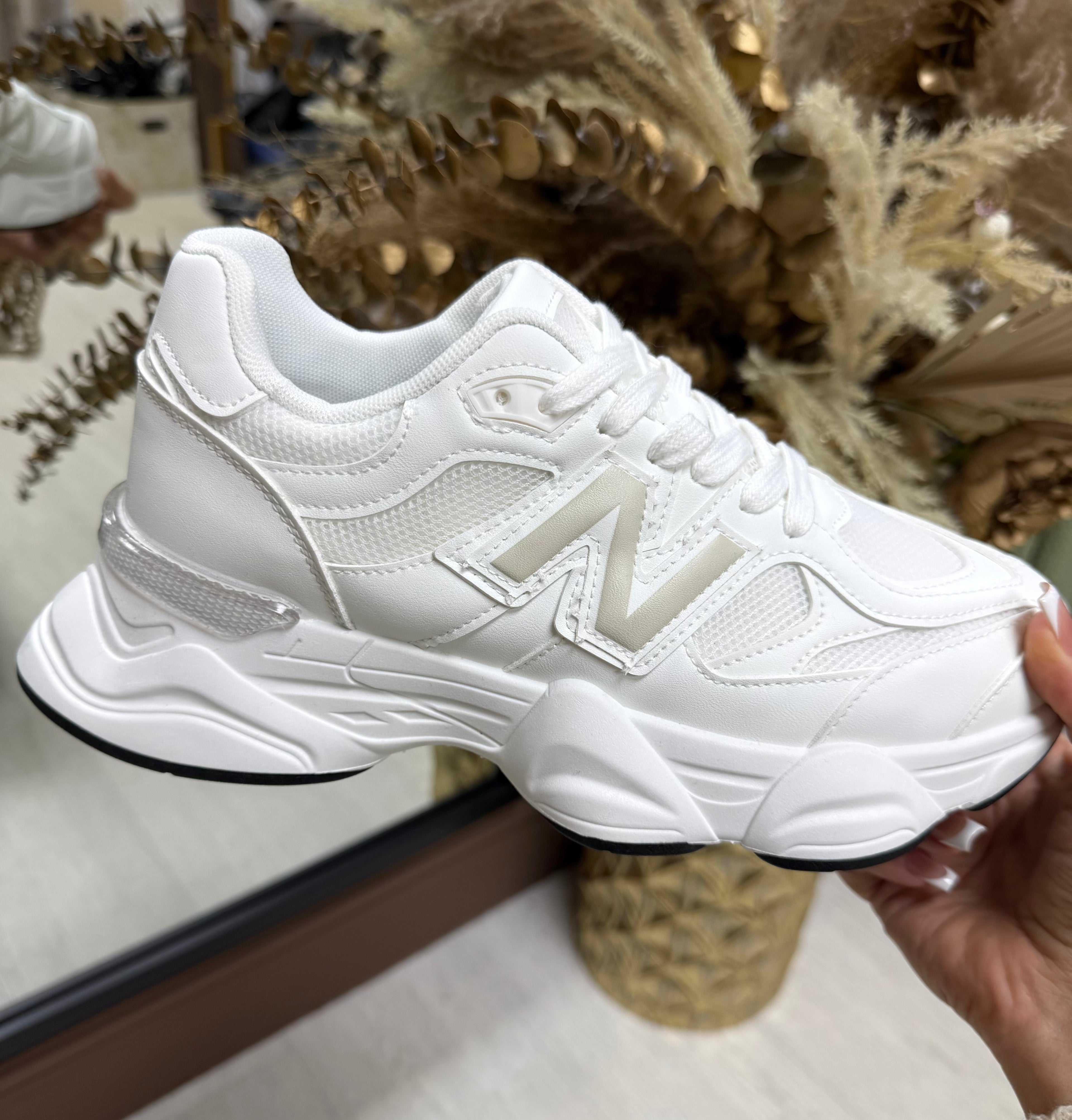 New Balance 9060 Inspired Trainers - White