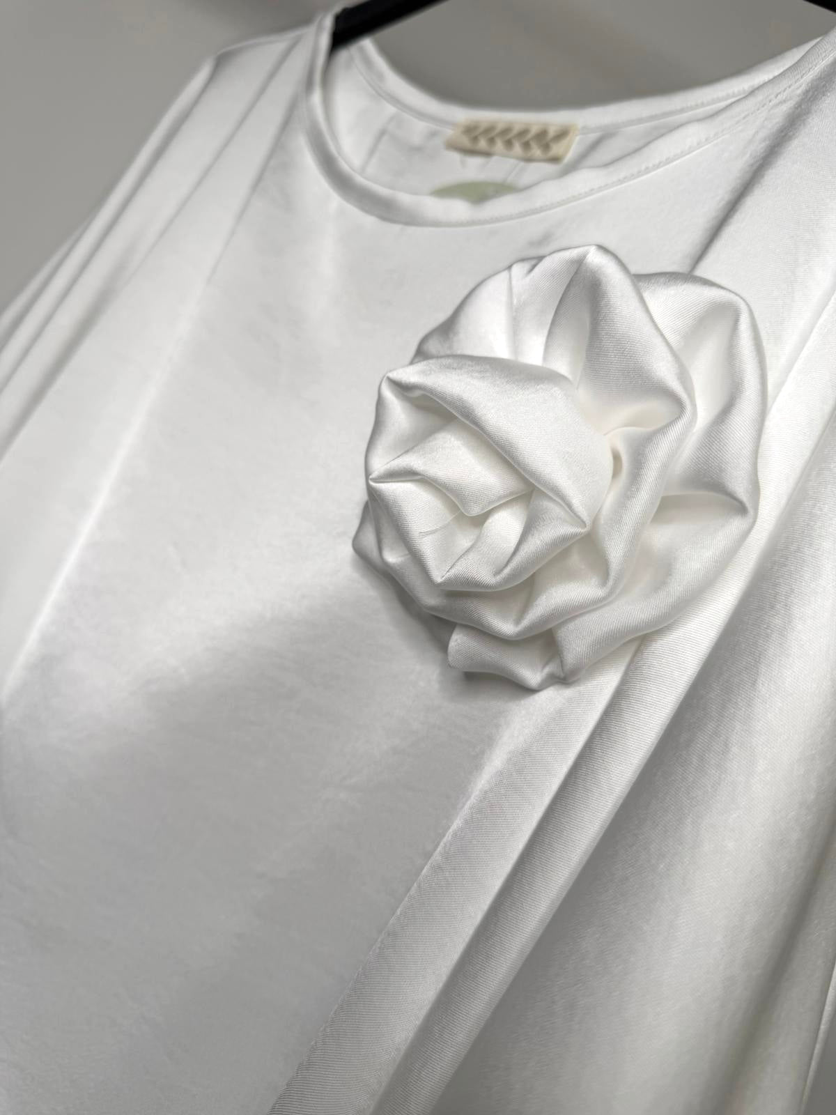 PLUS SIZE - Frill Cuff Sleeve Blouse With Detachable Rose Detail