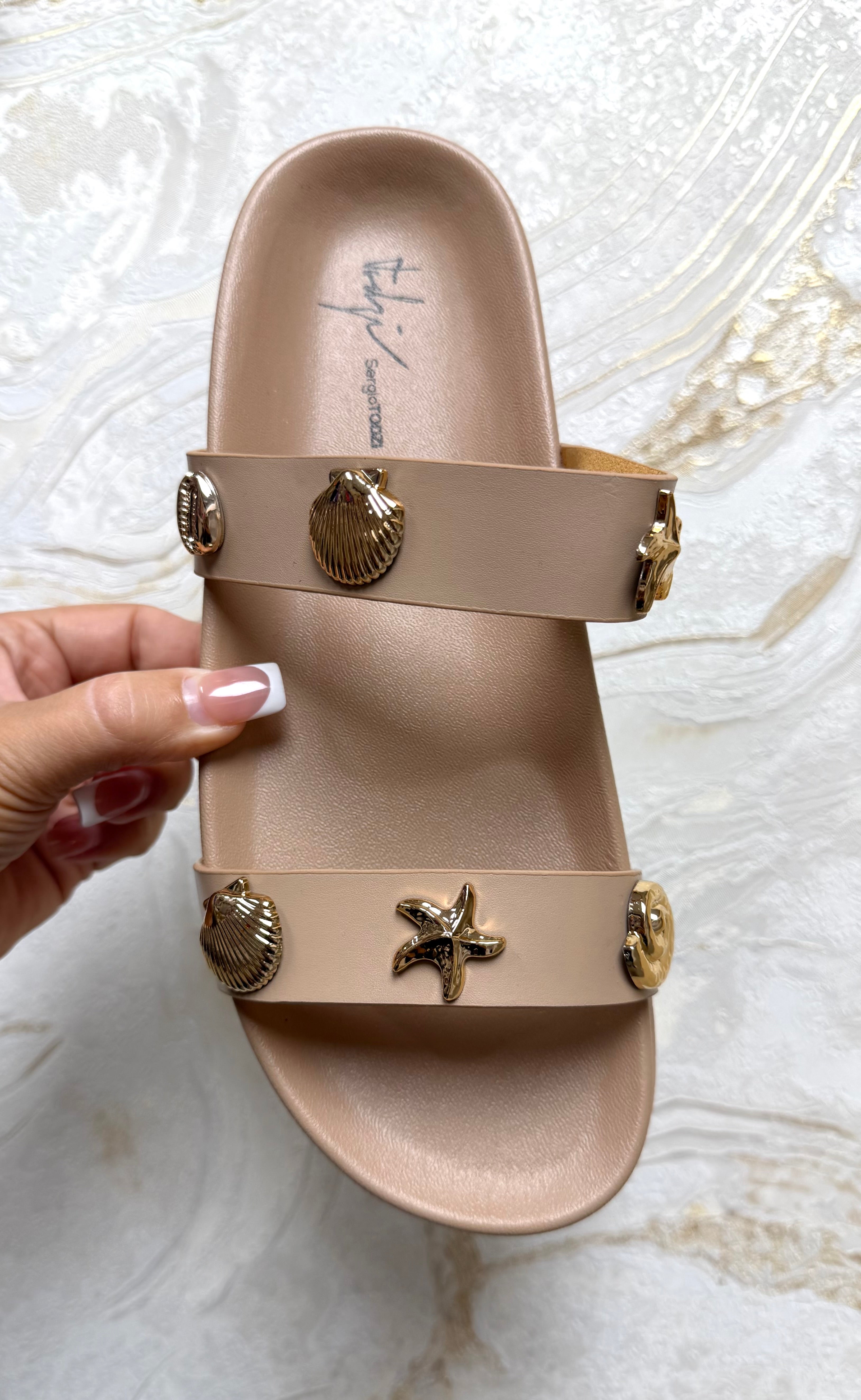 Seashell & Starfish Gold Detail Sliders - Nude