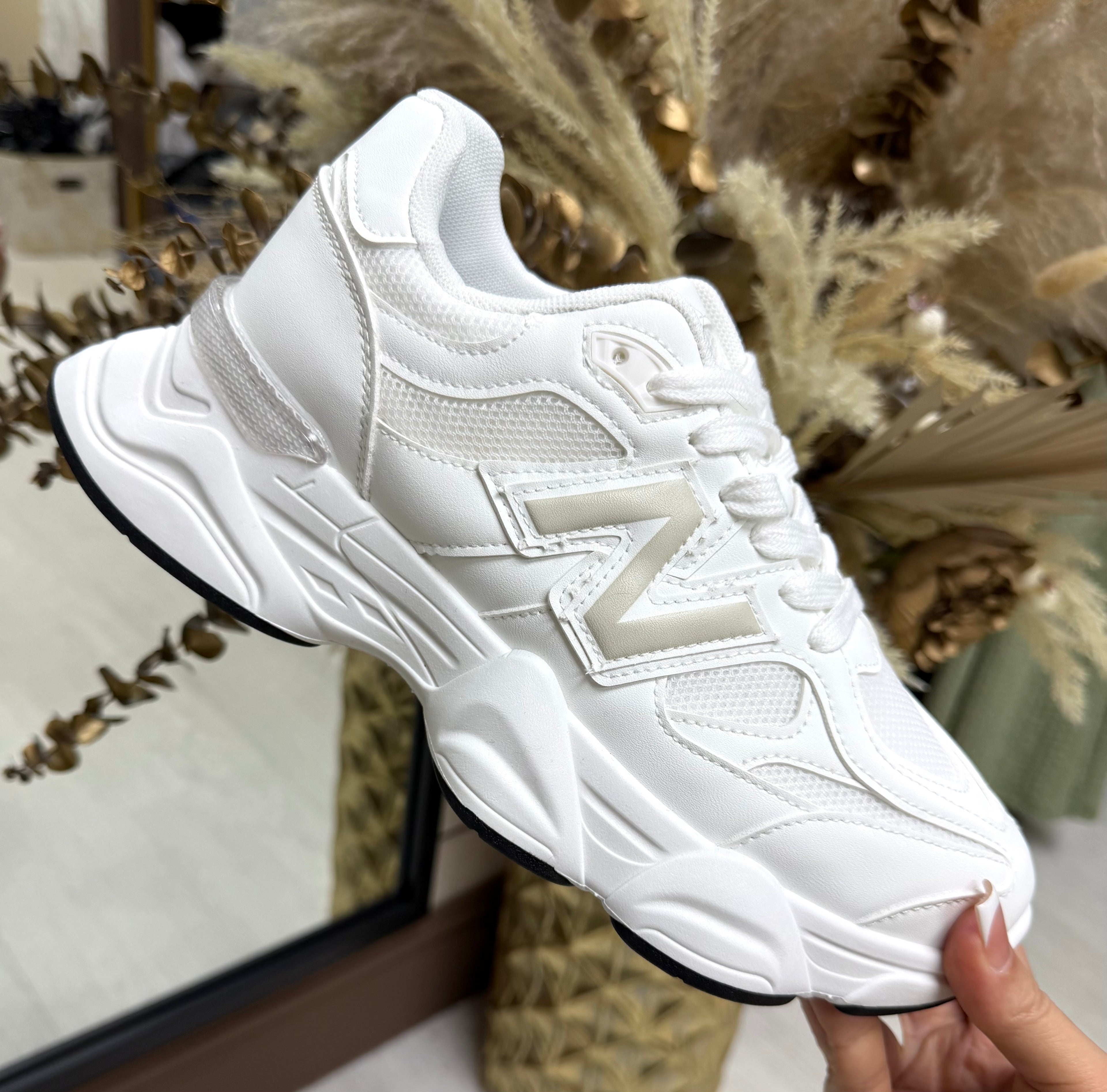 New Balance 9060 Inspired Trainers - White