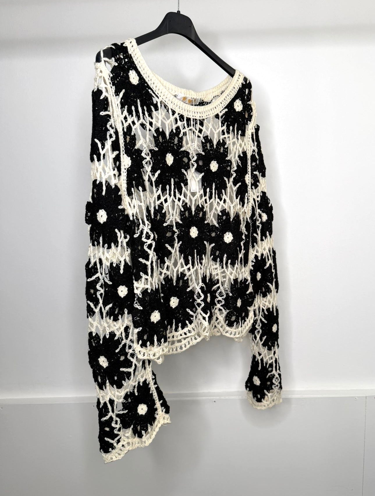 White & Black Flower Detail Crochet Top