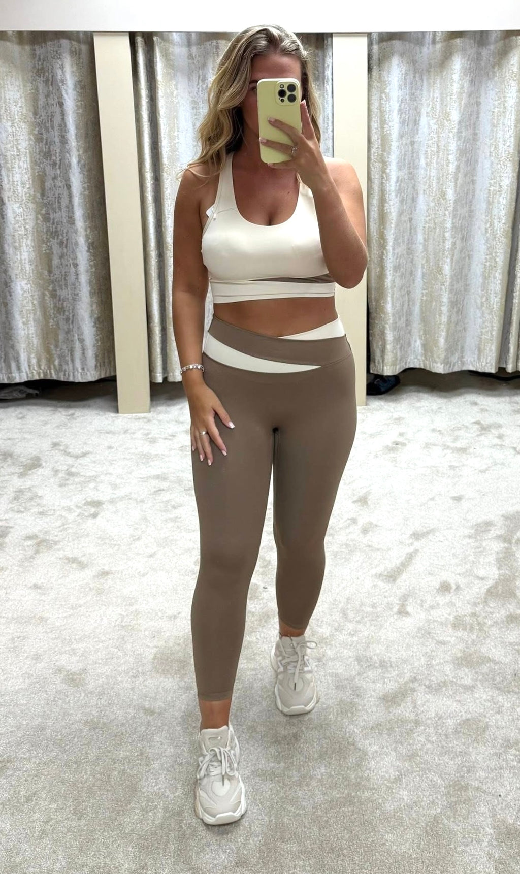 4 Piece Body Contouring & Shaping Gym Set - Sports Bra, Cycling Shorts, Leggings & Jacket