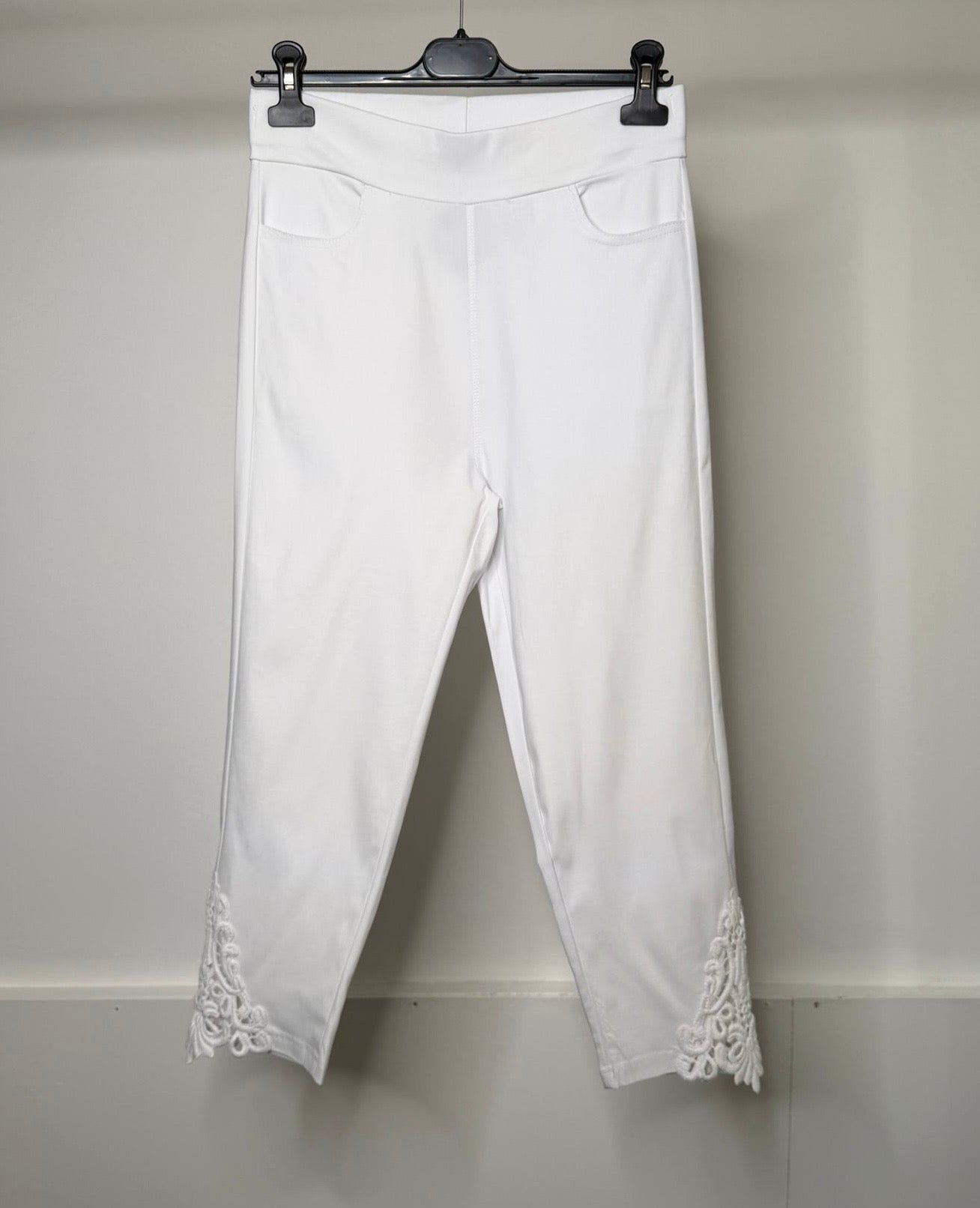 Stretchy Elasticated Waist Capri Pants With Crochet Ankle Detail - WHITE