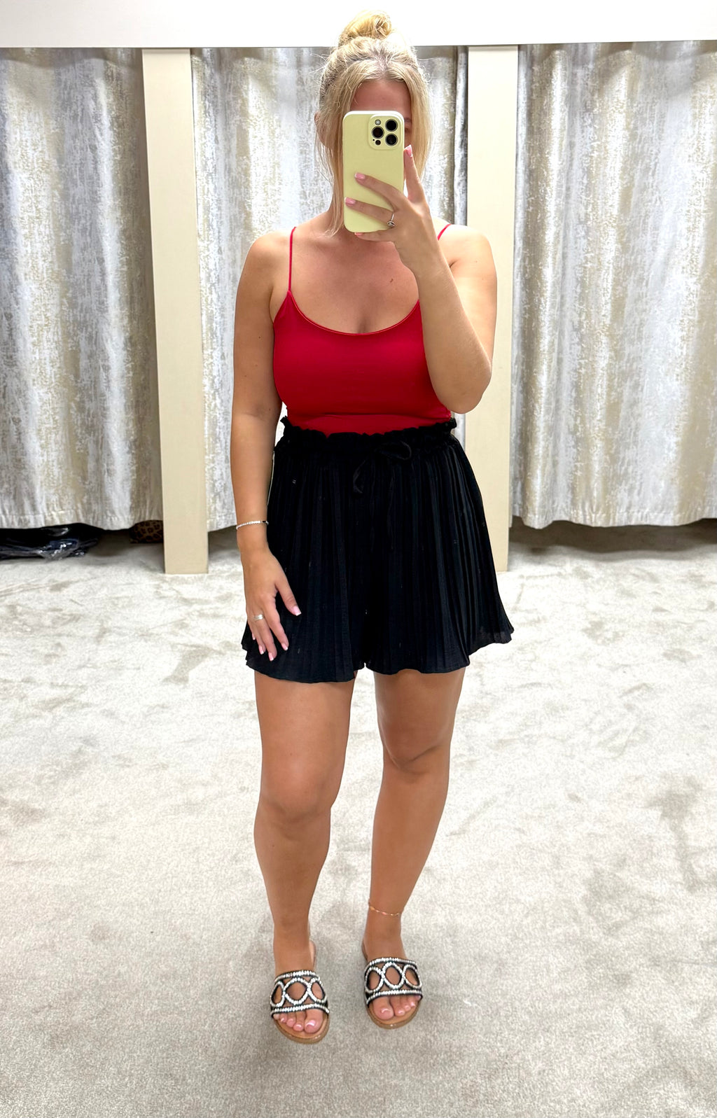 Magic Stretchy Pleated Shorts