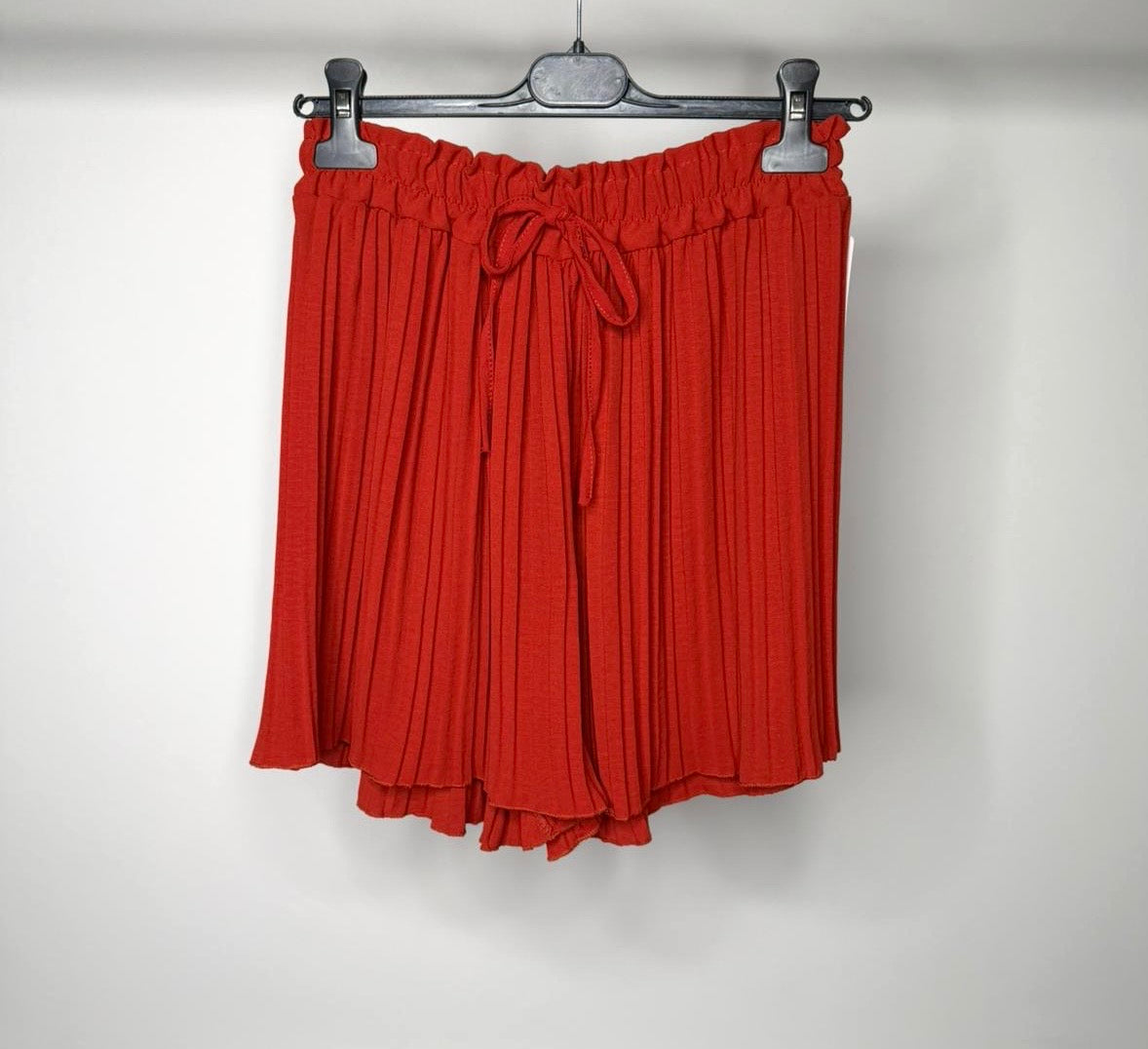 Elasticated Pleated High Waisted Shorts