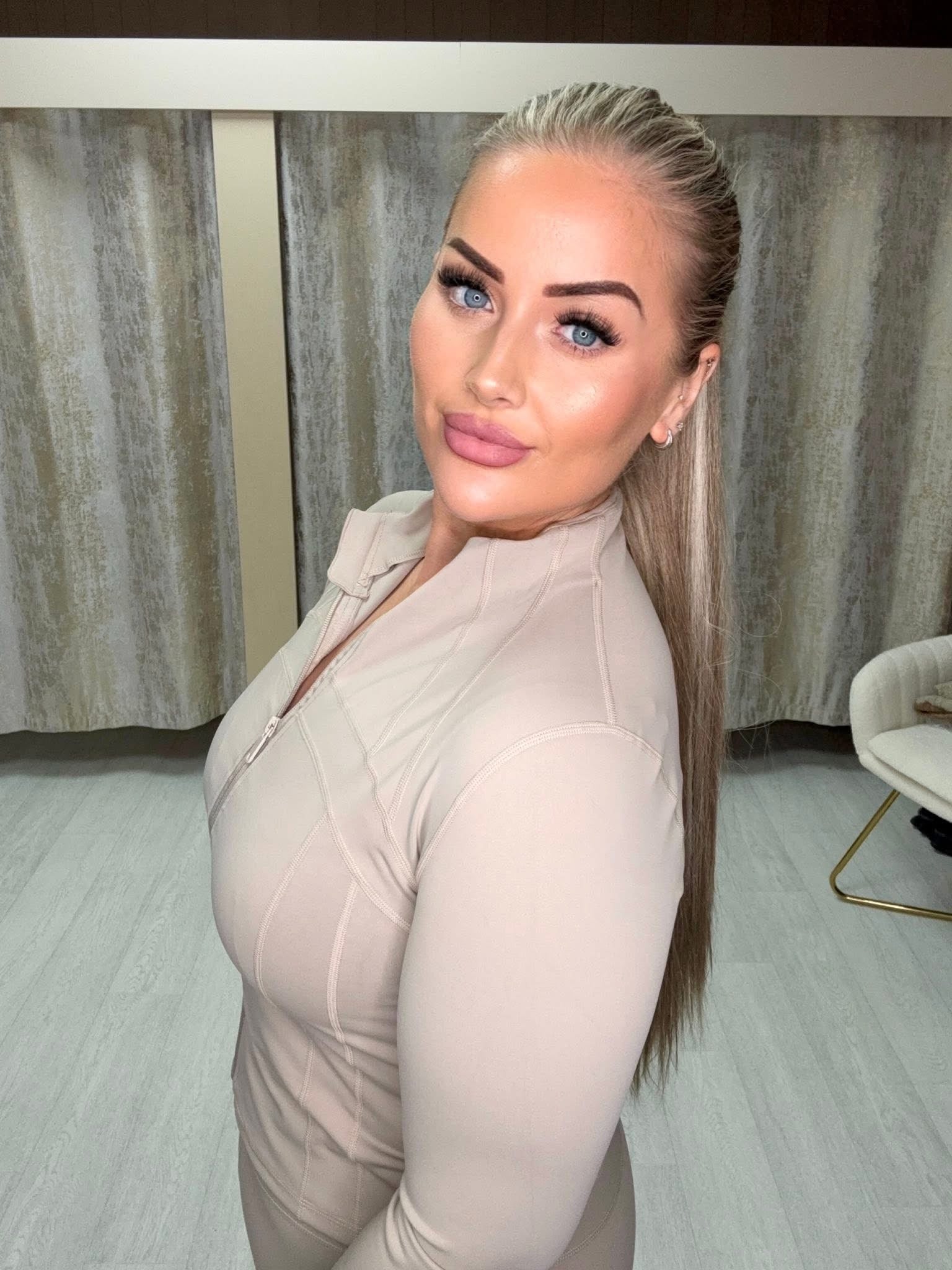 Body Contouring Gym Set - Taupe