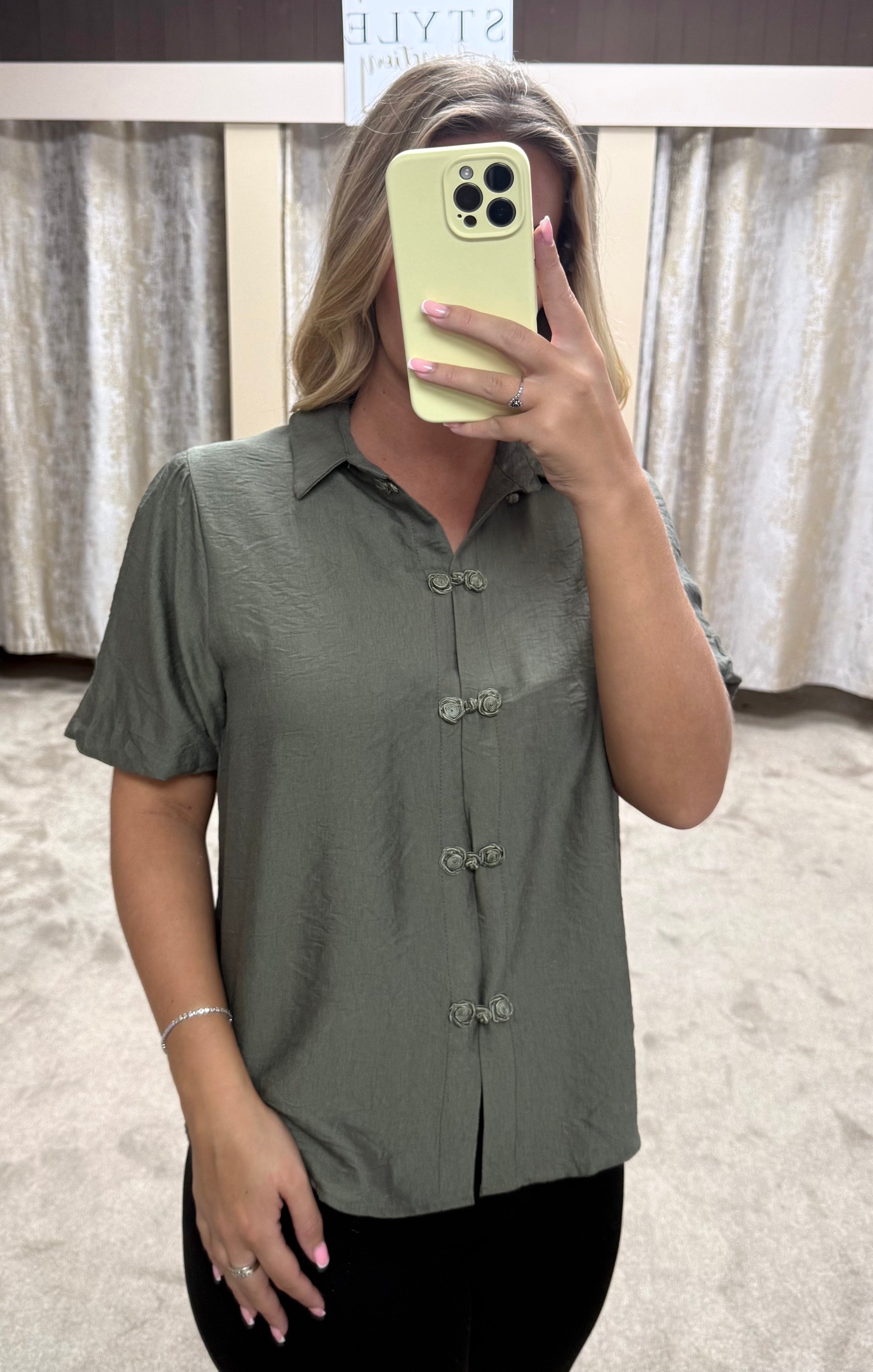 Rose Fastening Detail Blouse