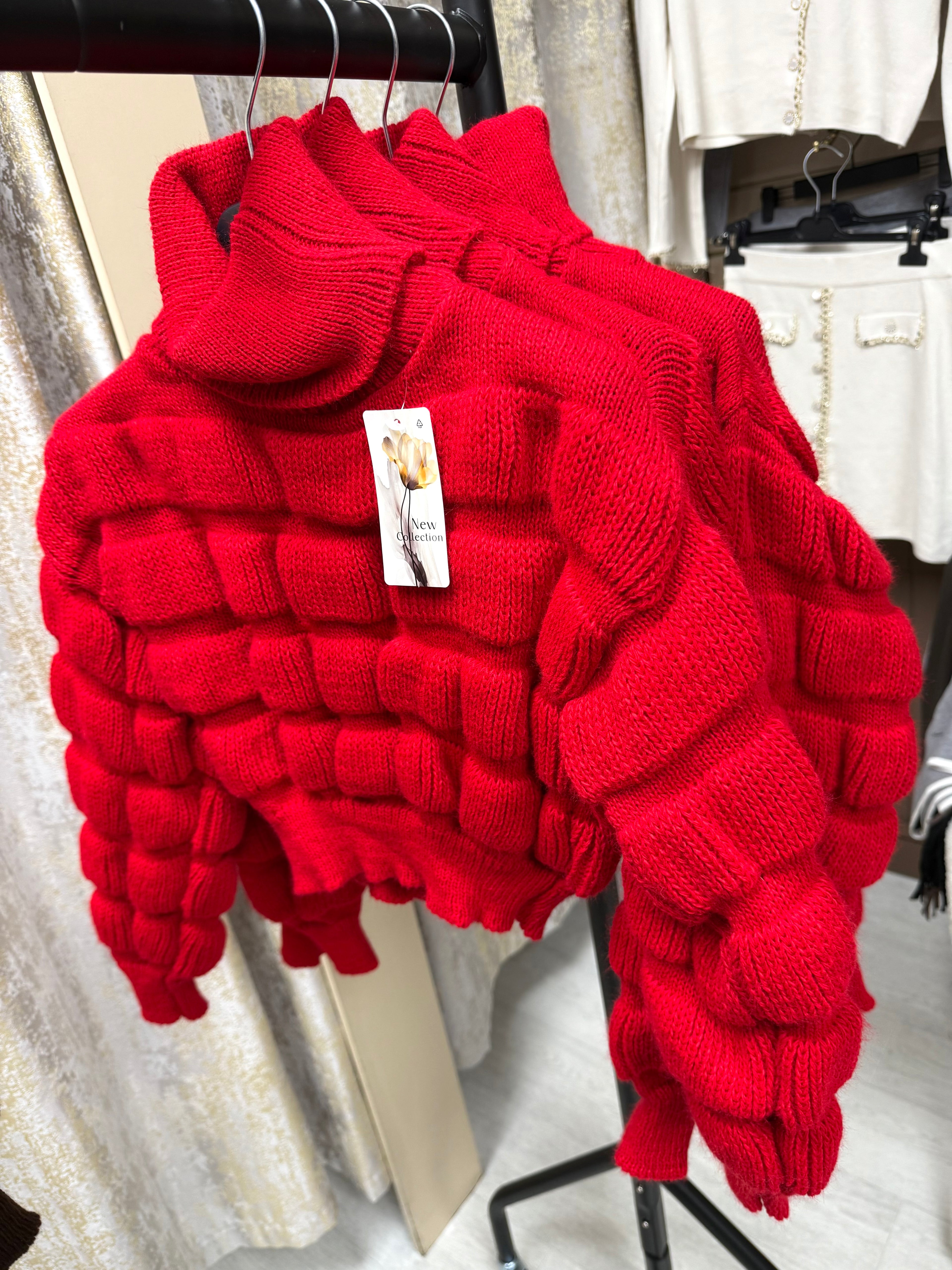 Bubble Knit Cropped Jumper - Roll Neck - Red