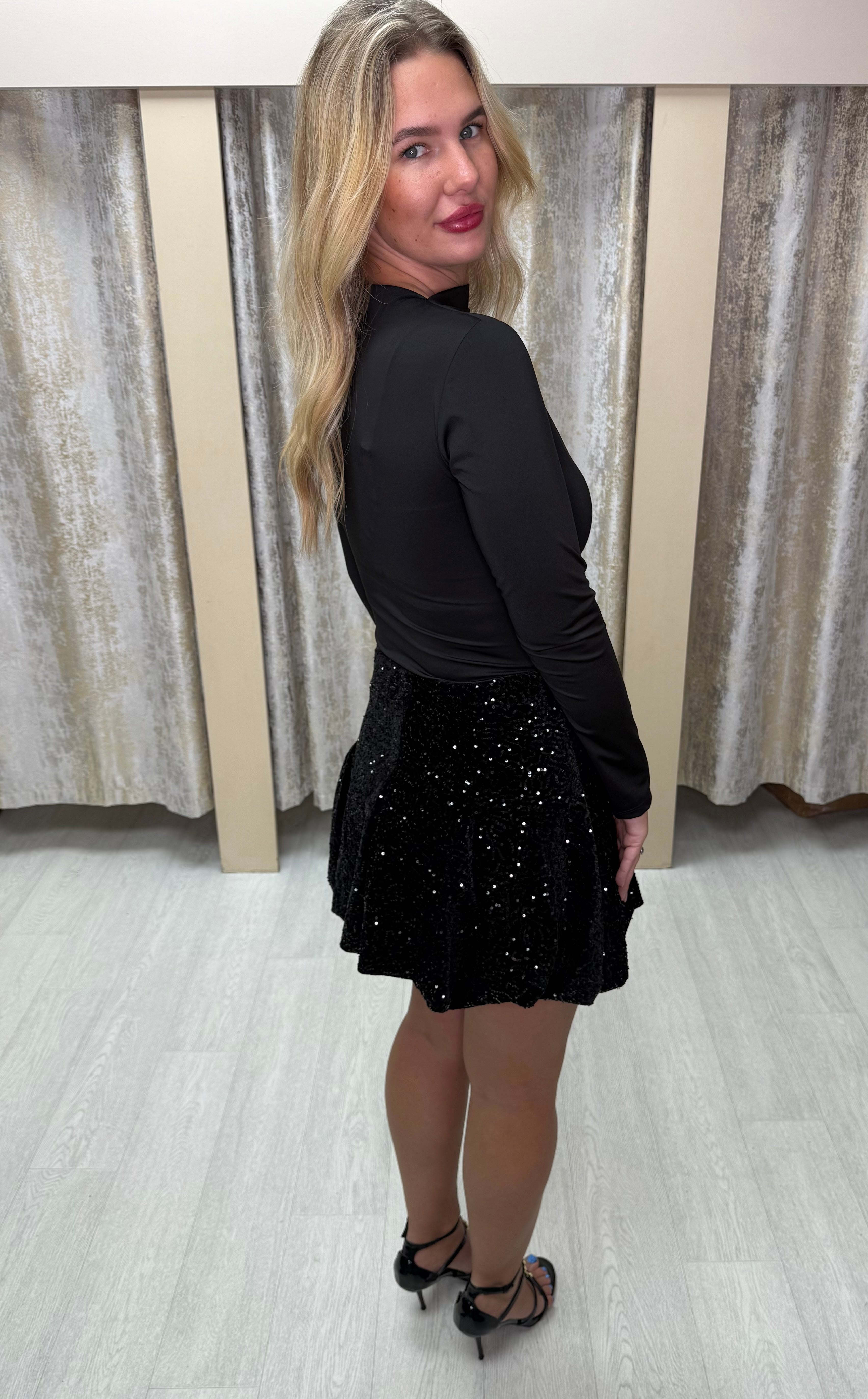 Glitter Sequin Pleated Elasticated Skirt - Black