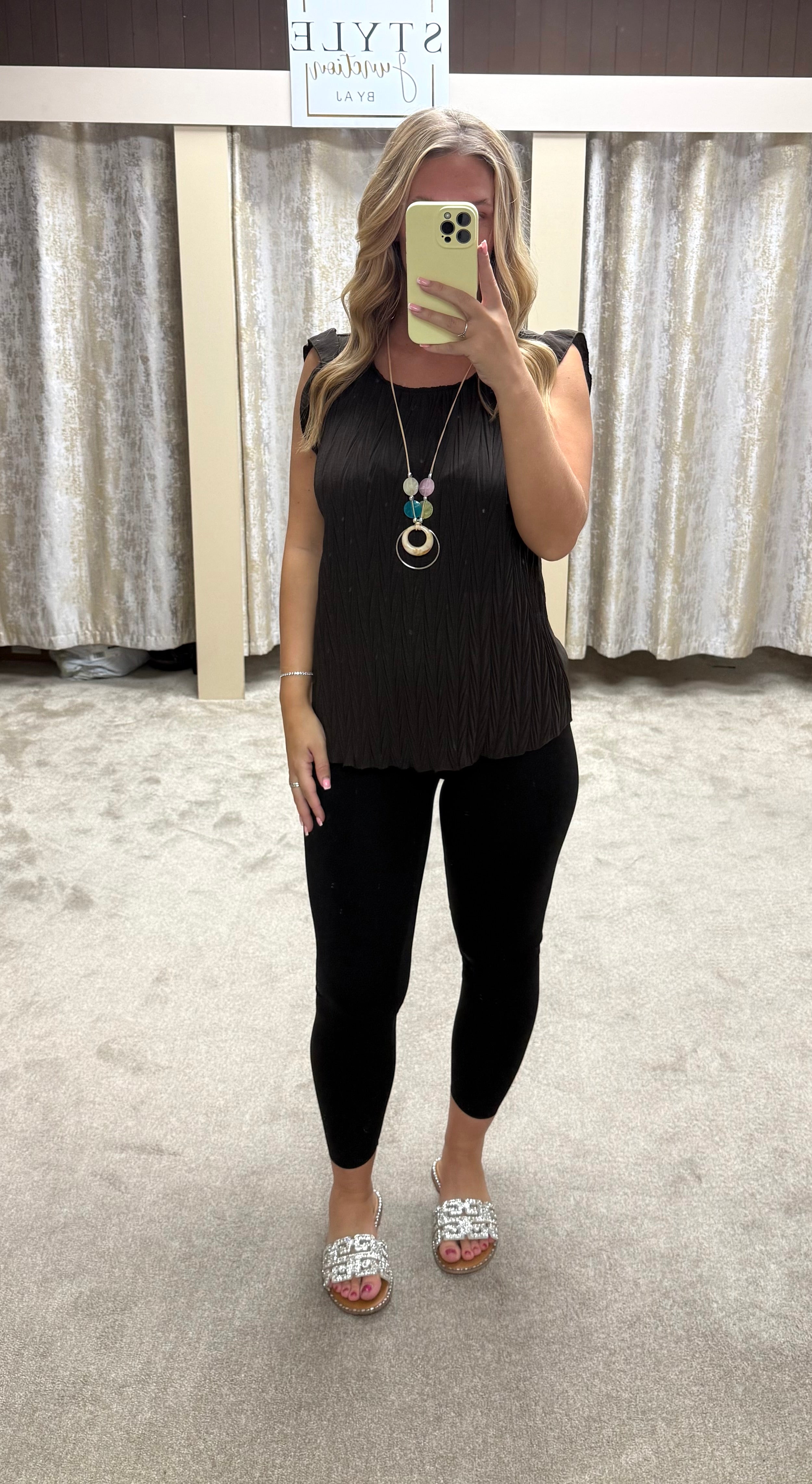 Frill Sleeve Detail Pleated Top With Necklace